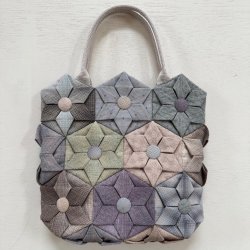 画像3: 折り紙キルト／ヘキサゴンフラワーのミニバッグ（商品番号：5-93）*持ち手・マグネホックは別売