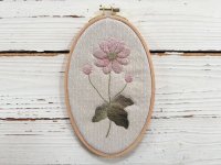 だ円の花フレーム／シュウメイギク（商品番号：5-104）