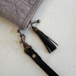 タッセルとショルダーは別売り