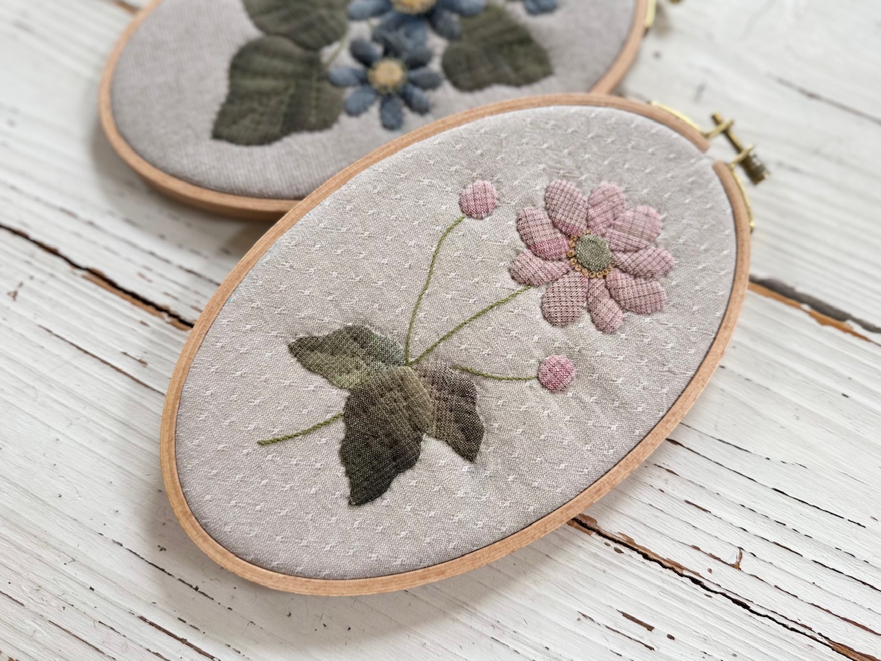 画像2: だ円の花フレーム／シュウメイギク（商品番号：5-104）